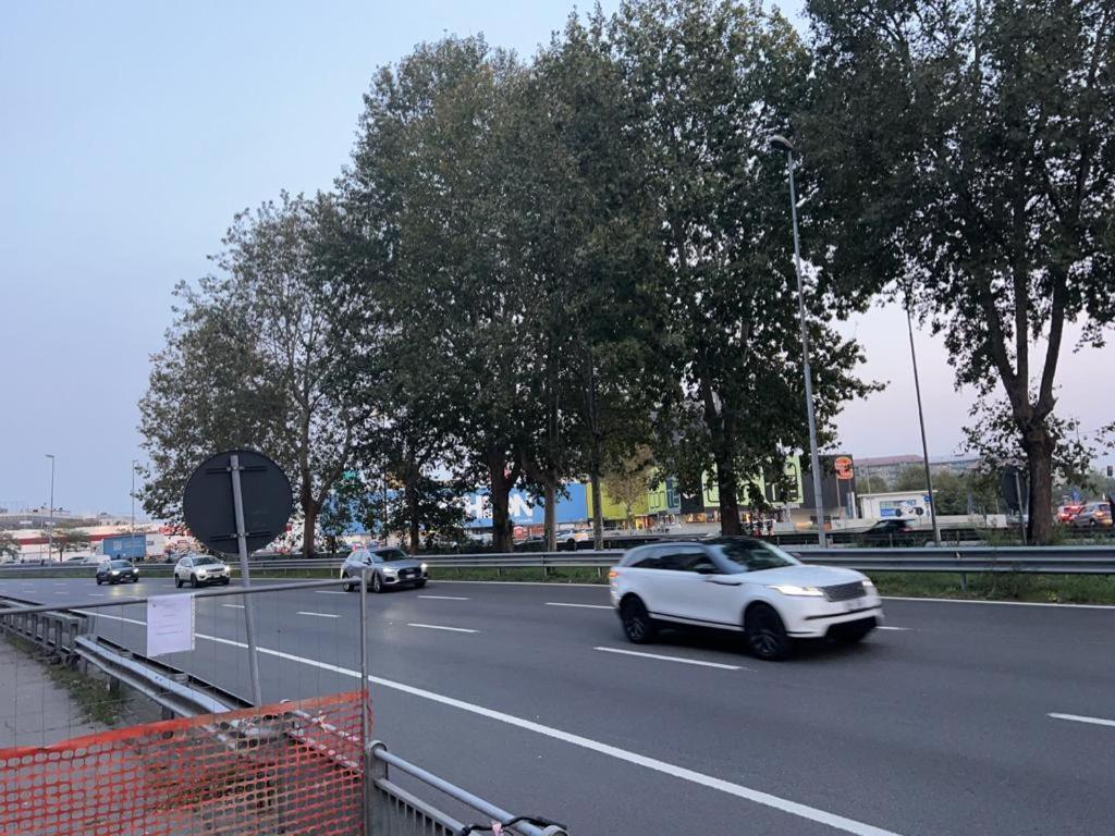 Appartamento A Milano, 17 Minuti Dalla Stazione Centrale Fs Cinisello Balsamo Exterior foto